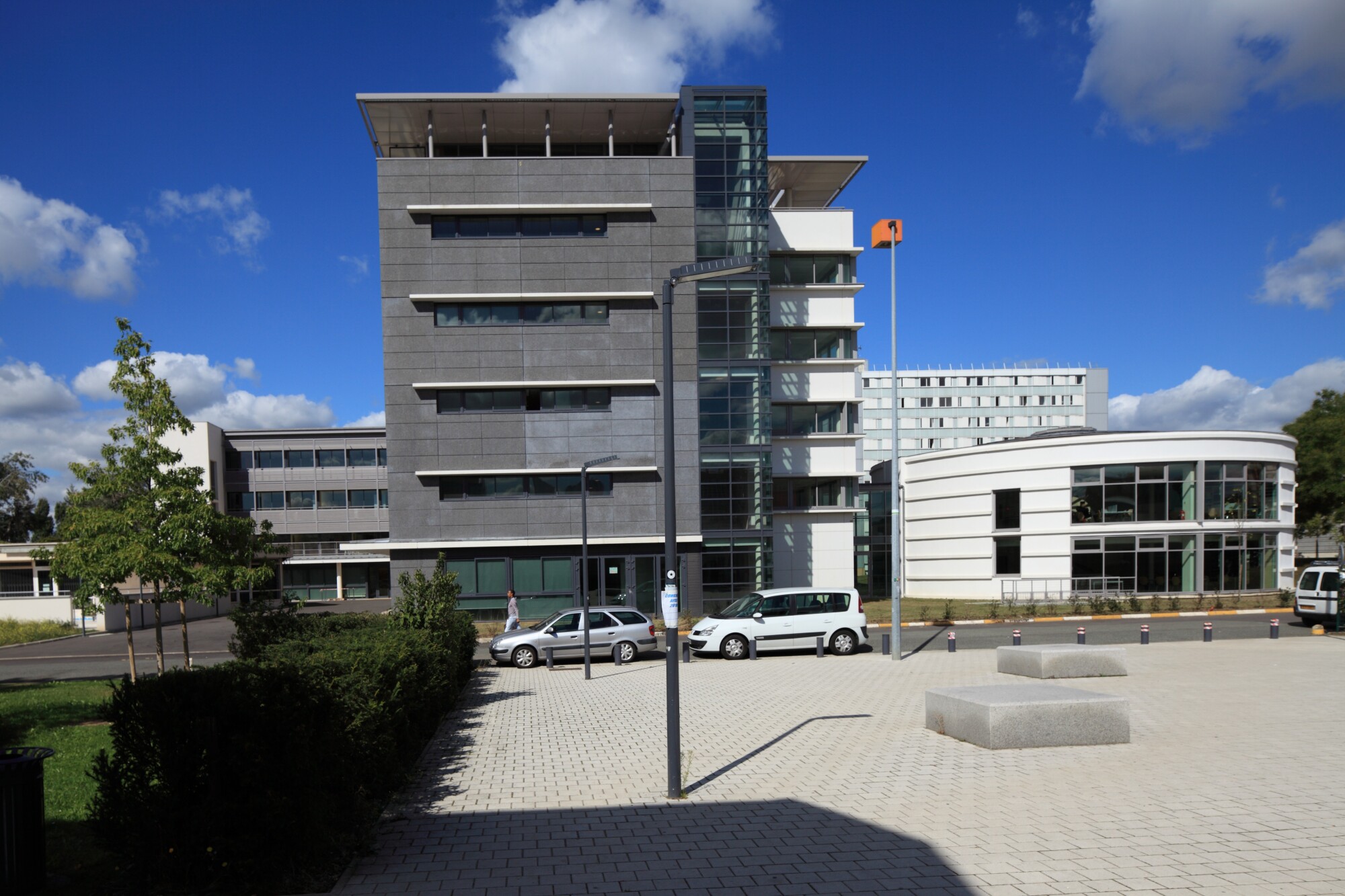 Nanterre Univ  P Sirvin       025